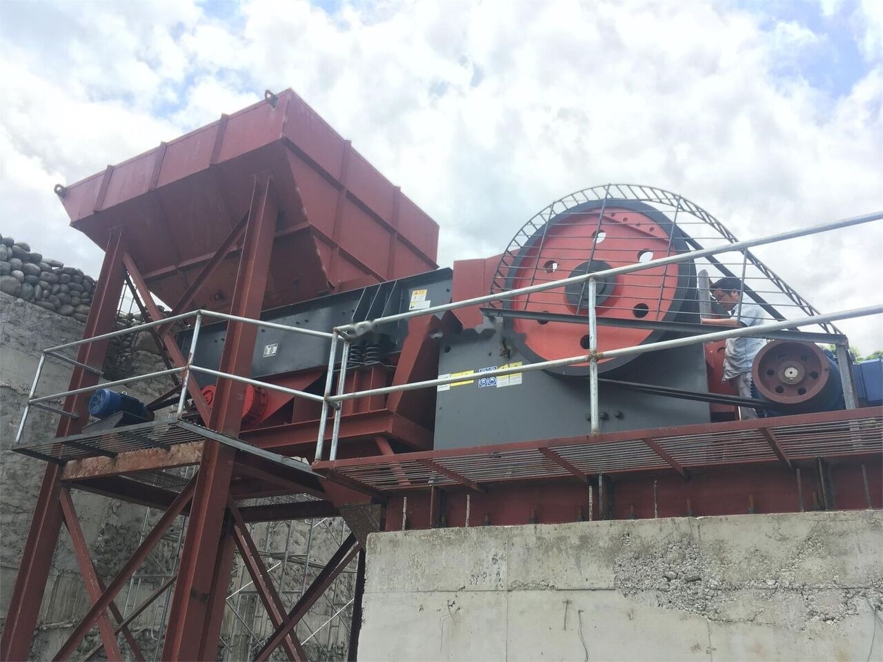 Kinglink ZSW380X96 RiverStone Aggregate vibrating grizzly feeder - آلة التعدين: صورة 5 Kinglink ZSW380X96 RiverStone Aggregate vibrating grizzly feeder - آلة التعدين: صورة 5