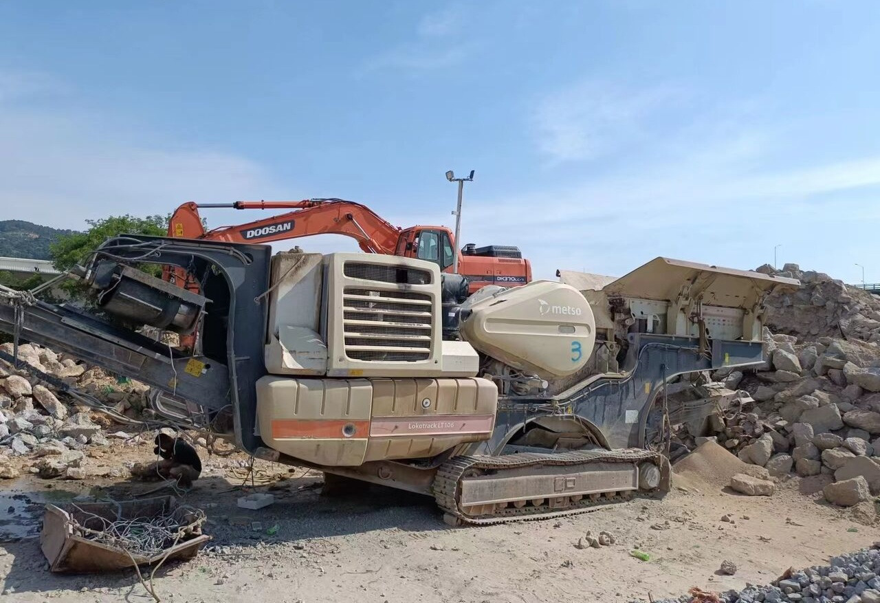 Metso Lokotrack LT106 Jaw Crusher - كسارة متحركه: صورة 4 Metso Lokotrack LT106 Jaw Crusher - كسارة متحركه: صورة 4