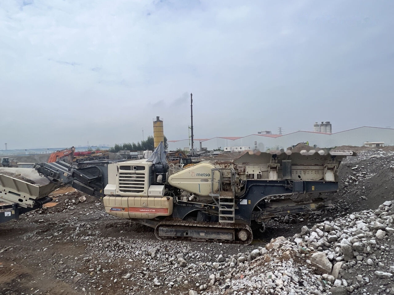 Metso Lokotrack LT106 Jaw Crusher - كسارة متحركه: صورة 1 Metso Lokotrack LT106 Jaw Crusher - كسارة متحركه: صورة 1