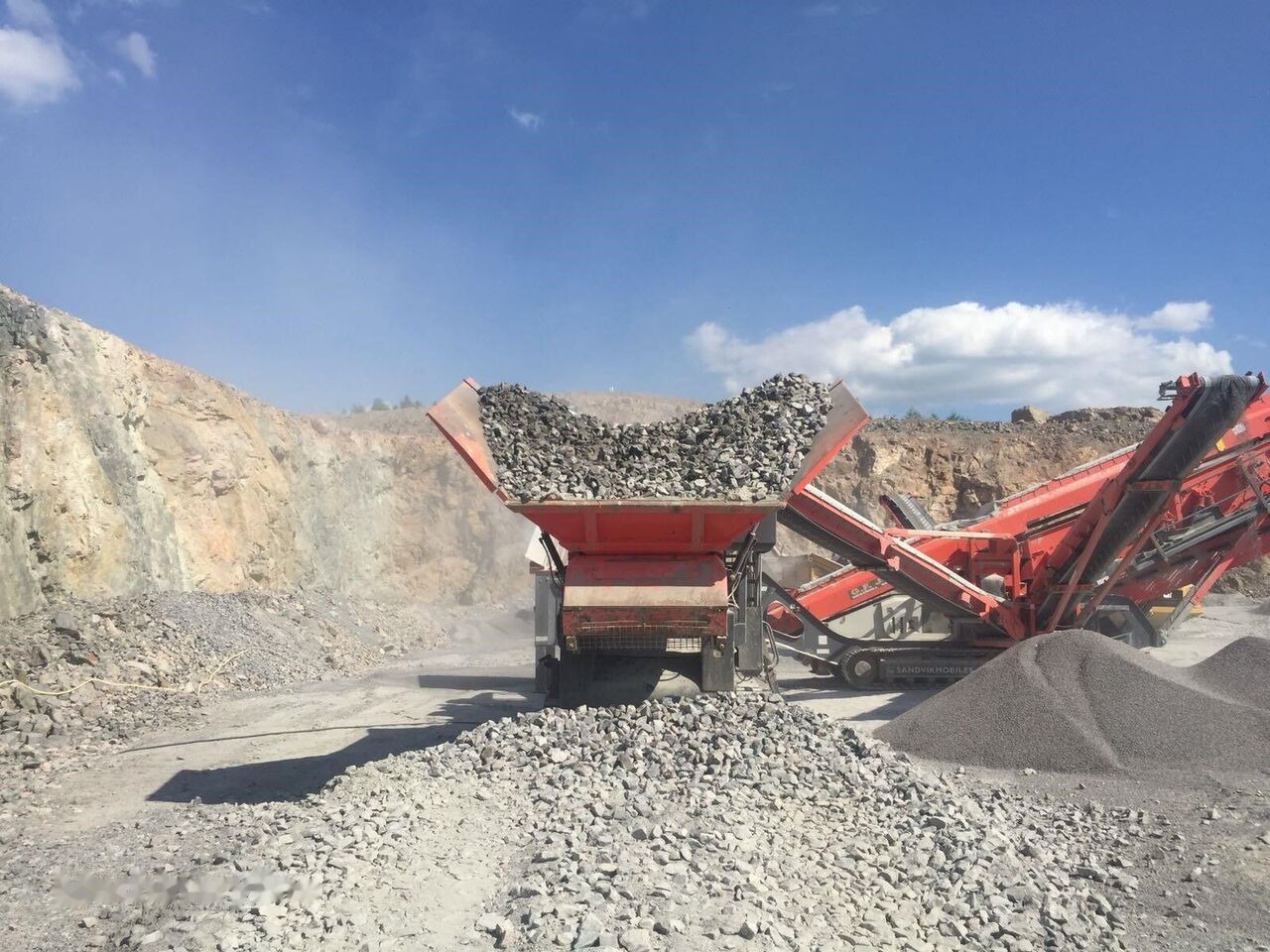 Sandvik QH331 Mobile Crushing Plant - كسارة متحركه: صورة 3 Sandvik QH331 Mobile Crushing Plant - كسارة متحركه: صورة 3