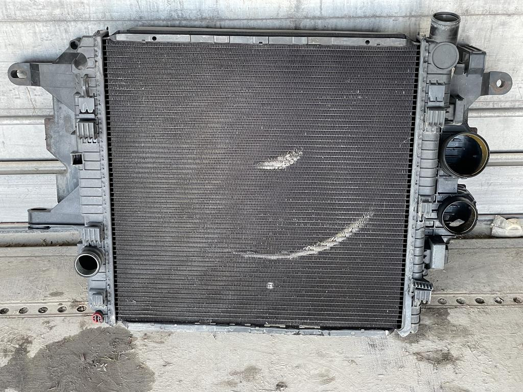 BEHR FOR MERCEDES VARIO - A 668 500 03 00 - مبرد المحرك - شاحنة: صورة 2 BEHR FOR MERCEDES VARIO - A 668 500 03 00 - مبرد المحرك - شاحنة: صورة 2