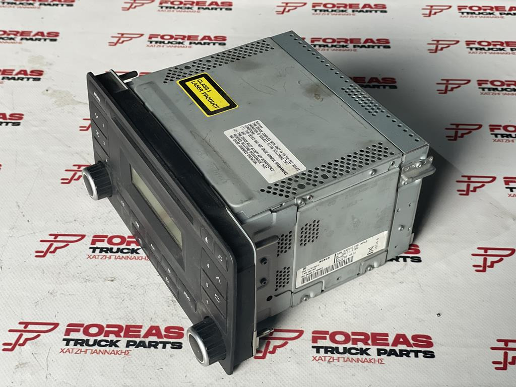 BOSCH RADIO FOR MAN - 81.28101-6182 - الكابينة والداخلية - شاحنة: صورة 2 BOSCH RADIO FOR MAN - 81.28101-6182 - الكابينة والداخلية - شاحنة: صورة 2