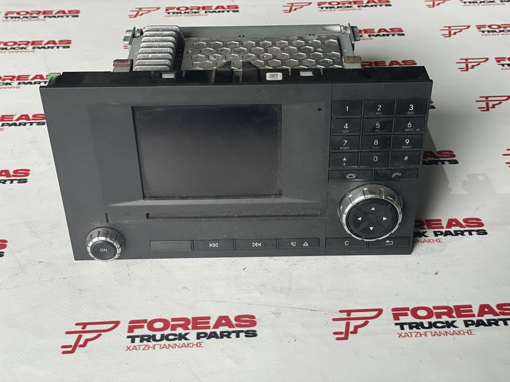 BOSCH RADIO FOR MERCEDES ACTROS MP4 - A 0004466662 - الكابينة والداخلية - شاحنة: صورة 1 BOSCH RADIO FOR MERCEDES ACTROS MP4 - A 0004466662 - الكابينة والداخلية - شاحنة: صورة 1