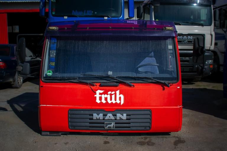 MAN L2000 - كابينة - شاحنة: صورة 2 MAN L2000 - كابينة - شاحنة: صورة 2