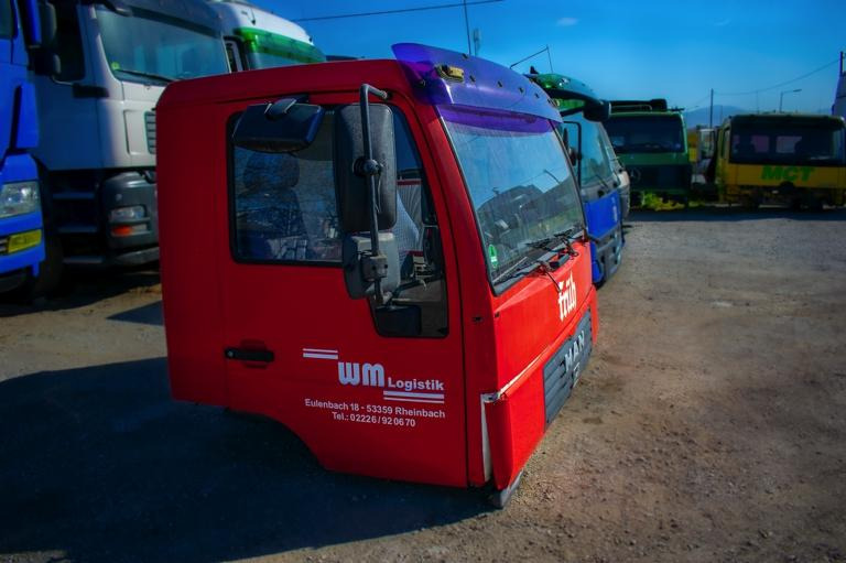 MAN L2000 - كابينة - شاحنة: صورة 3 MAN L2000 - كابينة - شاحنة: صورة 3