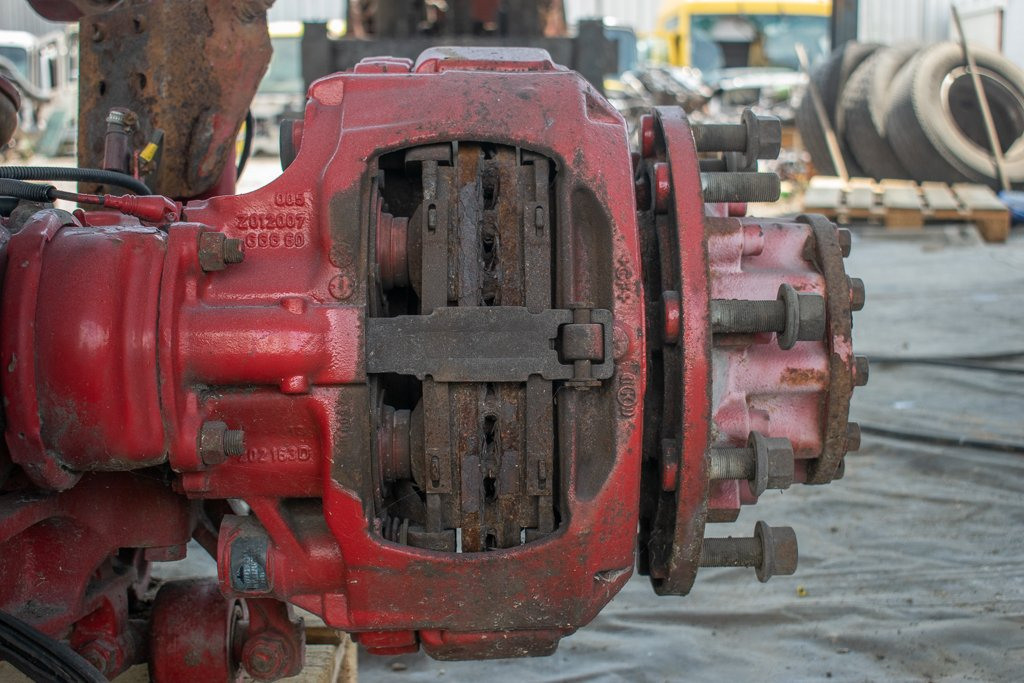 MAN TGX - PASSENGER - مسماك الفرامل - شاحنة: صورة 1 MAN TGX - PASSENGER - مسماك الفرامل - شاحنة: صورة 1