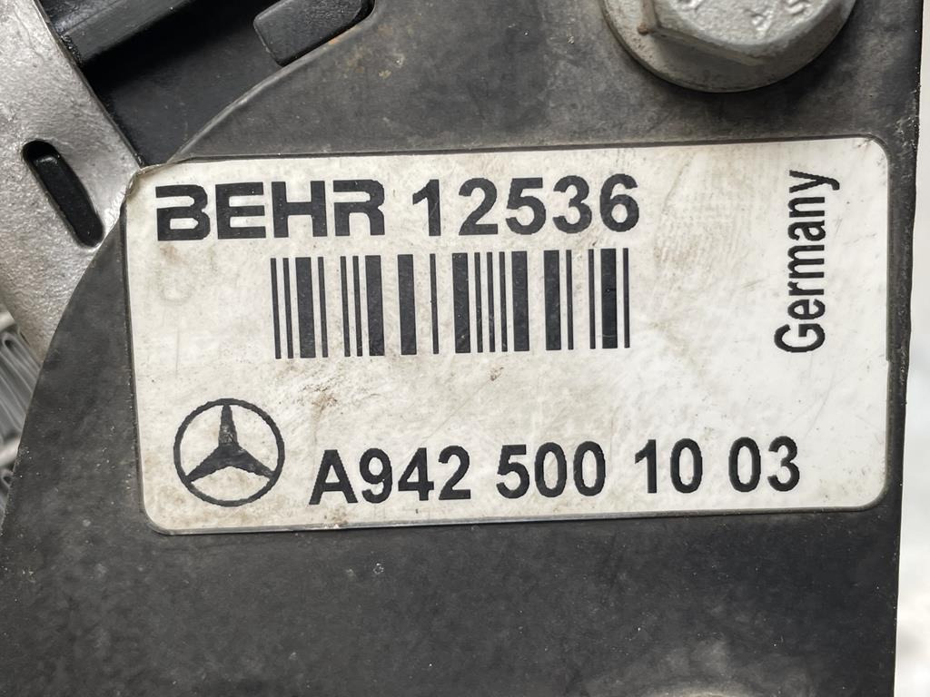 MERCEDES-BENZ ACTROS - BEHR - A 942 500 10 03 - مبرد المحرك - شاحنة: صورة 3 MERCEDES-BENZ ACTROS - BEHR - A 942 500 10 03 - مبرد المحرك - شاحنة: صورة 3