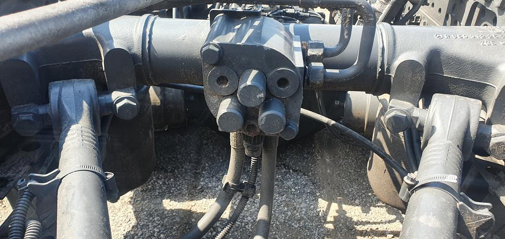 نقل الحركة - شاحنة MERCEDES-BENZ ACTROS MP4 - THIRD AXLE: صورة 11