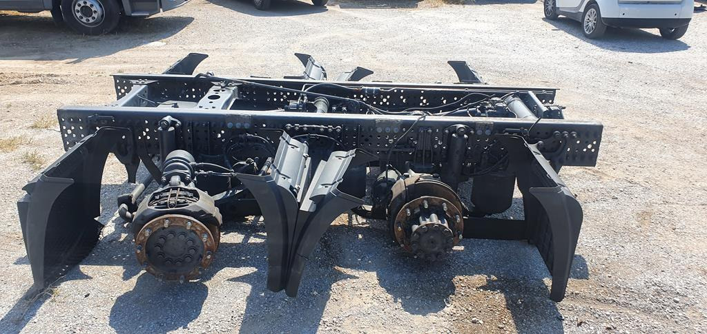 نقل الحركة - شاحنة MERCEDES-BENZ ACTROS MP4 - THIRD AXLE: صورة 19