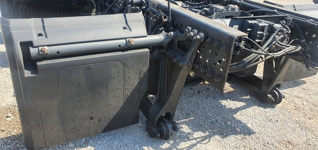 نقل الحركة - شاحنة MERCEDES-BENZ ACTROS MP4 - THIRD AXLE: صورة 17