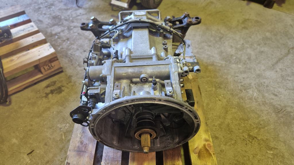 صندوق التروس - شاحنة MERCEDES-BENZ ATEGO G 100-12 WITH HYDRAULIC LEVER: صورة 7