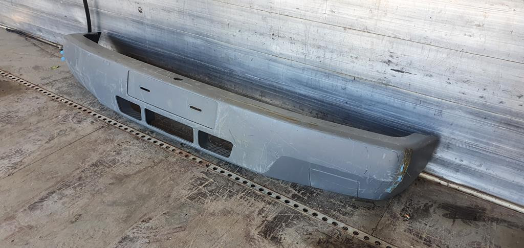 MERCEDES-BENZ VARIO - مصد العربة - شاحنة: صورة 2 MERCEDES-BENZ VARIO - مصد العربة - شاحنة: صورة 2