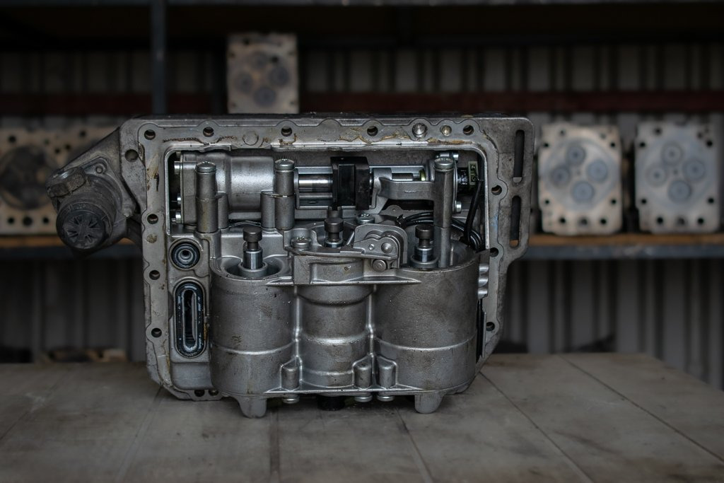 ZF ASTRONIC GEARBOX CONTROL UNIT FOR MAN - وحدة تحكم الكتروني - شاحنة: صورة 1 ZF ASTRONIC GEARBOX CONTROL UNIT FOR MAN - وحدة تحكم الكتروني - شاحنة: صورة 1