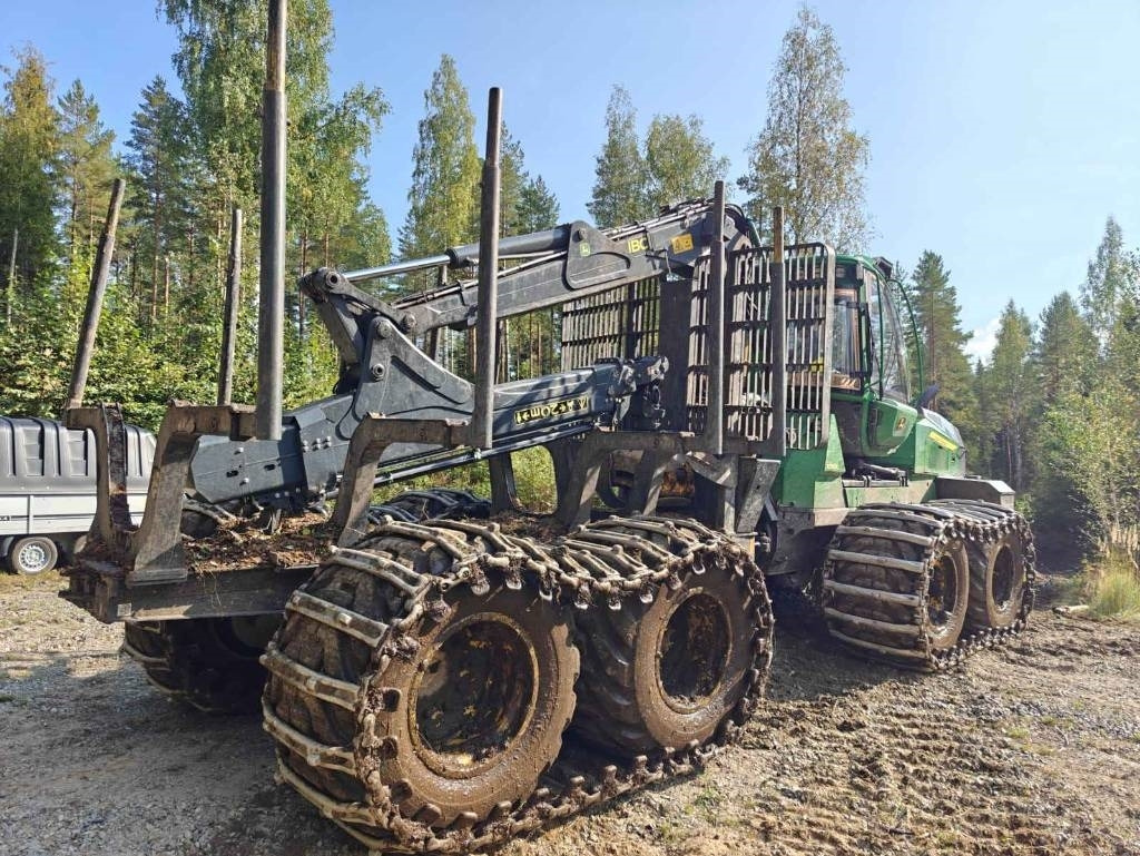 John Deere 1010 G - حافلة الغابات: صورة 5 John Deere 1010 G - حافلة الغابات: صورة 5