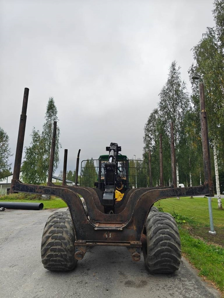 John Deere 1210 E  - حافلة الغابات: صورة 4 John Deere 1210 E  - حافلة الغابات: صورة 4