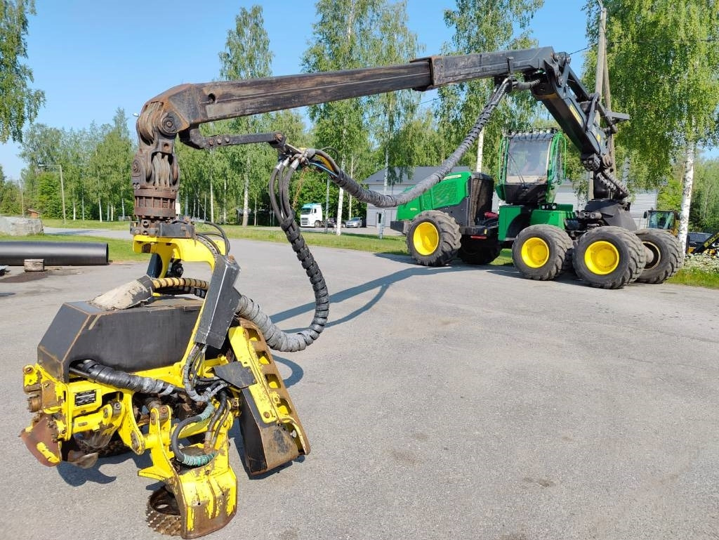 حصادة الأخشاب John Deere 1270 G: صورة 10