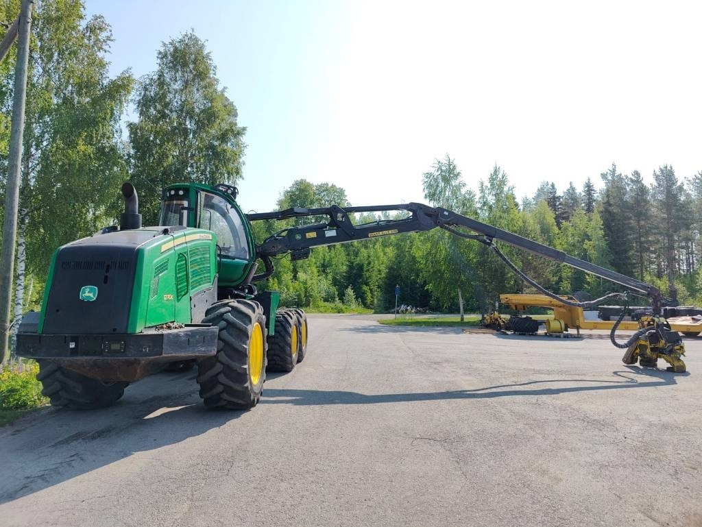 حصادة الأخشاب John Deere 1270 G: صورة 12