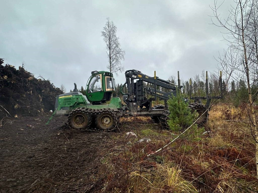 John Deere 1510 G - حافلة الغابات: صورة 4 John Deere 1510 G - حافلة الغابات: صورة 4