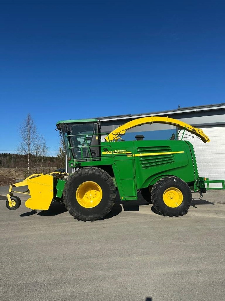 John Deere 7200 - حصادة الأعلاف: صورة 2 John Deere 7200 - حصادة الأعلاف: صورة 2