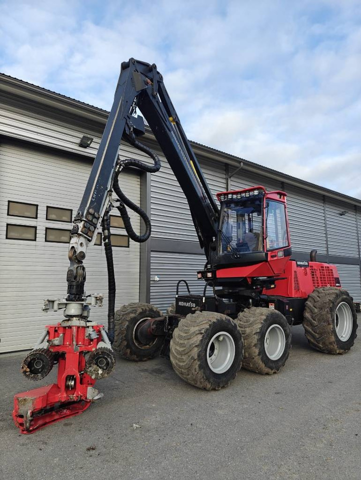 Komatsu 901 TX.1 - حصادة الأخشاب: صورة 1 Komatsu 901 TX.1 - حصادة الأخشاب: صورة 1