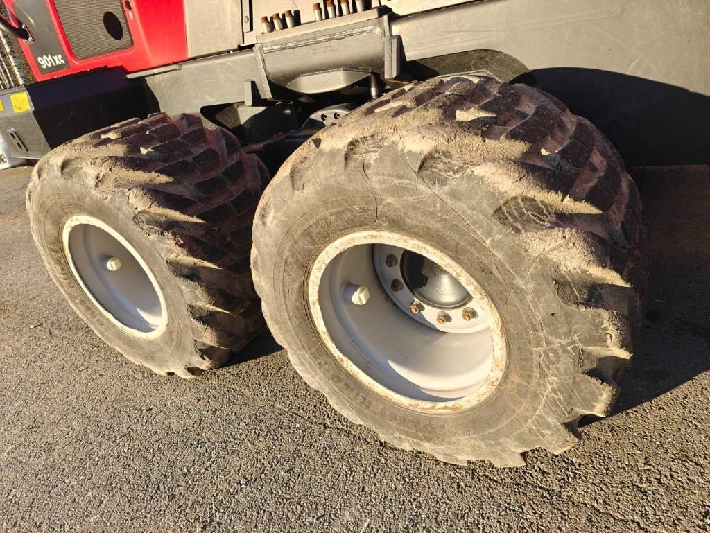 حصادة الأخشاب Komatsu 901 XC: صورة 23