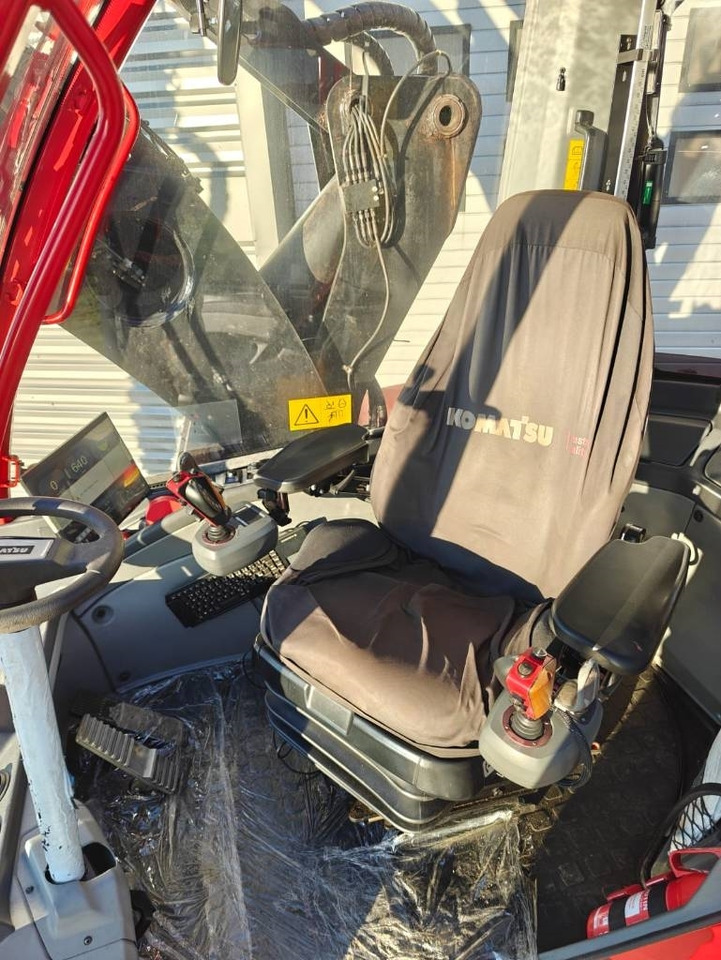 حصادة الأخشاب Komatsu 901 XC: صورة 19