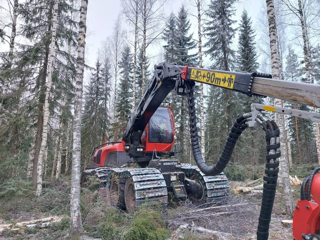 Komatsu 931 XC - حصادة الأخشاب: صورة 3 Komatsu 931 XC - حصادة الأخشاب: صورة 3