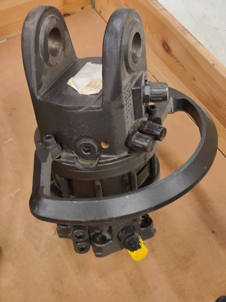 Spare parts Valve blocks, hydraulic motors, cylind - نظام الهيدروليك - معدات الغابات: صورة 3 Spare parts Valve blocks, hydraulic motors, cylind - نظام الهيدروليك - معدات الغابات: صورة 3