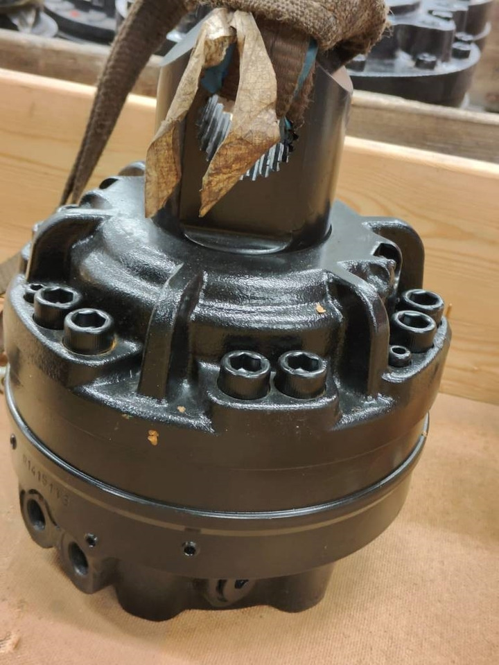 Spare parts Valve blocks, hydraulic motors, cylind - نظام الهيدروليك - معدات الغابات: صورة 5 Spare parts Valve blocks, hydraulic motors, cylind - نظام الهيدروليك - معدات الغابات: صورة 5
