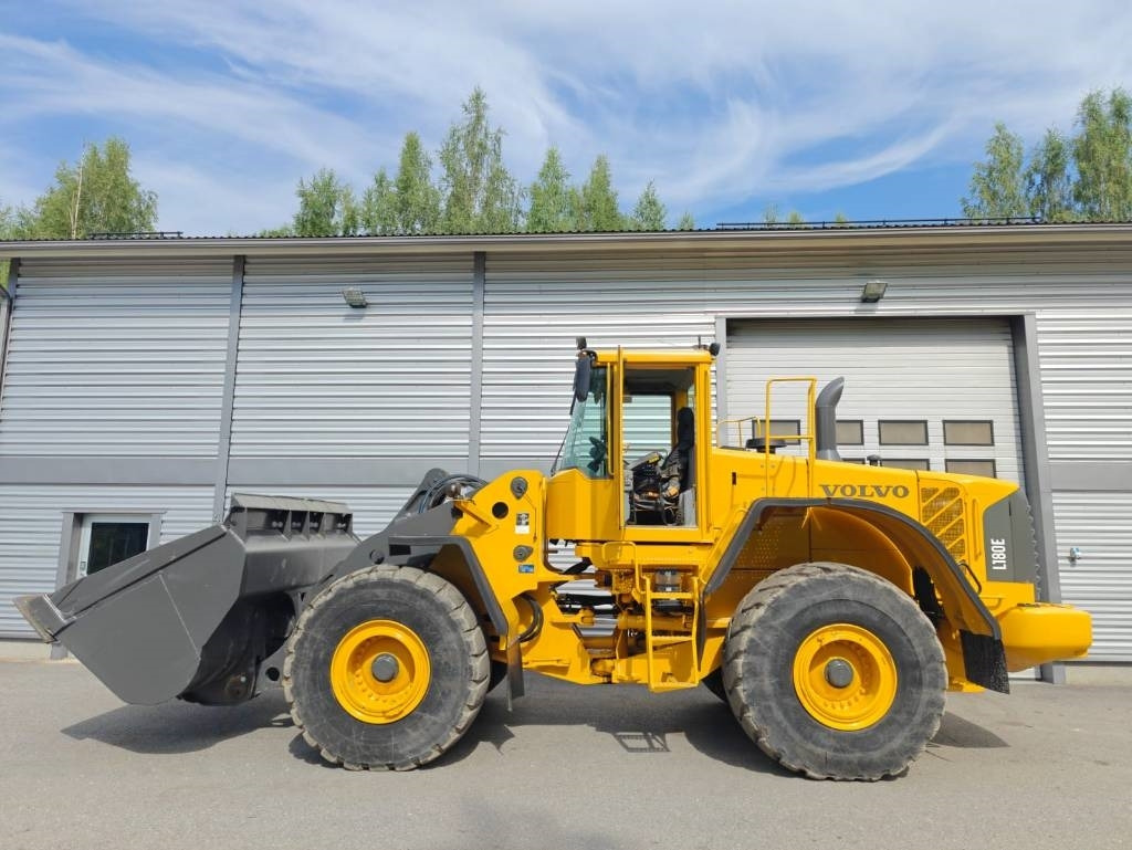 Volvo L 180 E - اللودر بعجل: صورة 2 Volvo L 180 E - اللودر بعجل: صورة 2