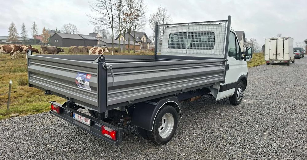 Iveco 35C13, 35C12, 35C14, 35C15 - قلاب صغير: صورة 4 Iveco 35C13, 35C12, 35C14, 35C15 - قلاب صغير: صورة 4