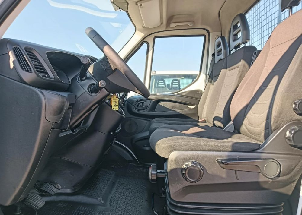 Iveco 35C13, 35C12, 35C14, 35C15 - قلاب صغير: صورة 5 Iveco 35C13, 35C12, 35C14, 35C15 - قلاب صغير: صورة 5