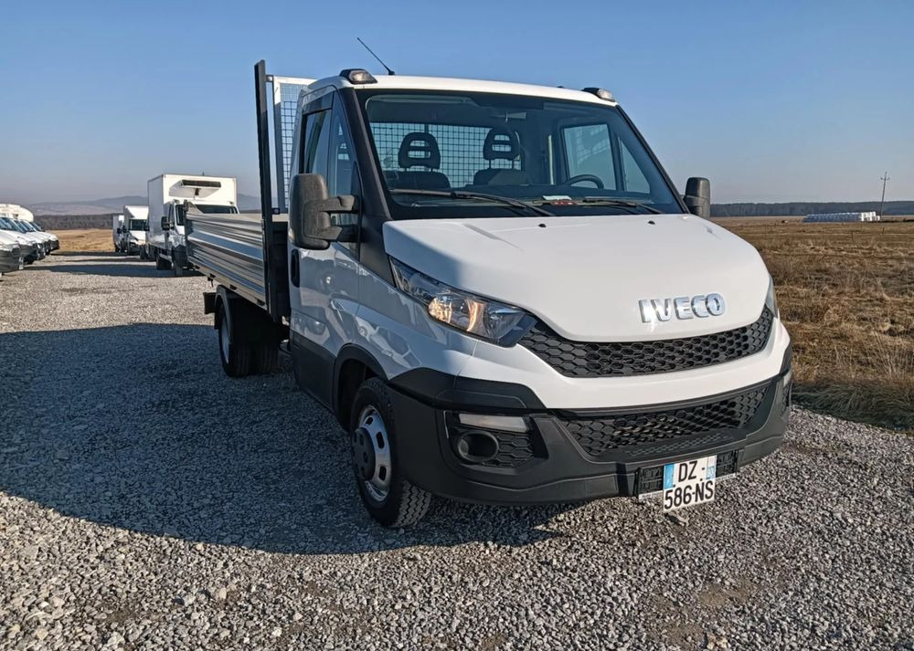 Iveco 35C13, 35C12, 35C14, 35C15 - قلاب صغير: صورة 2 Iveco 35C13, 35C12, 35C14, 35C15 - قلاب صغير: صورة 2