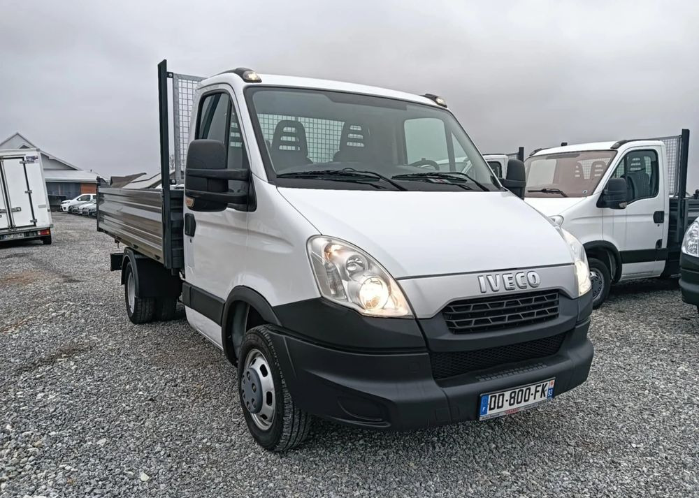 Iveco 35C13,35C12, 35C14, 35C15 - قلاب صغير: صورة 5 Iveco 35C13,35C12, 35C14, 35C15 - قلاب صغير: صورة 5