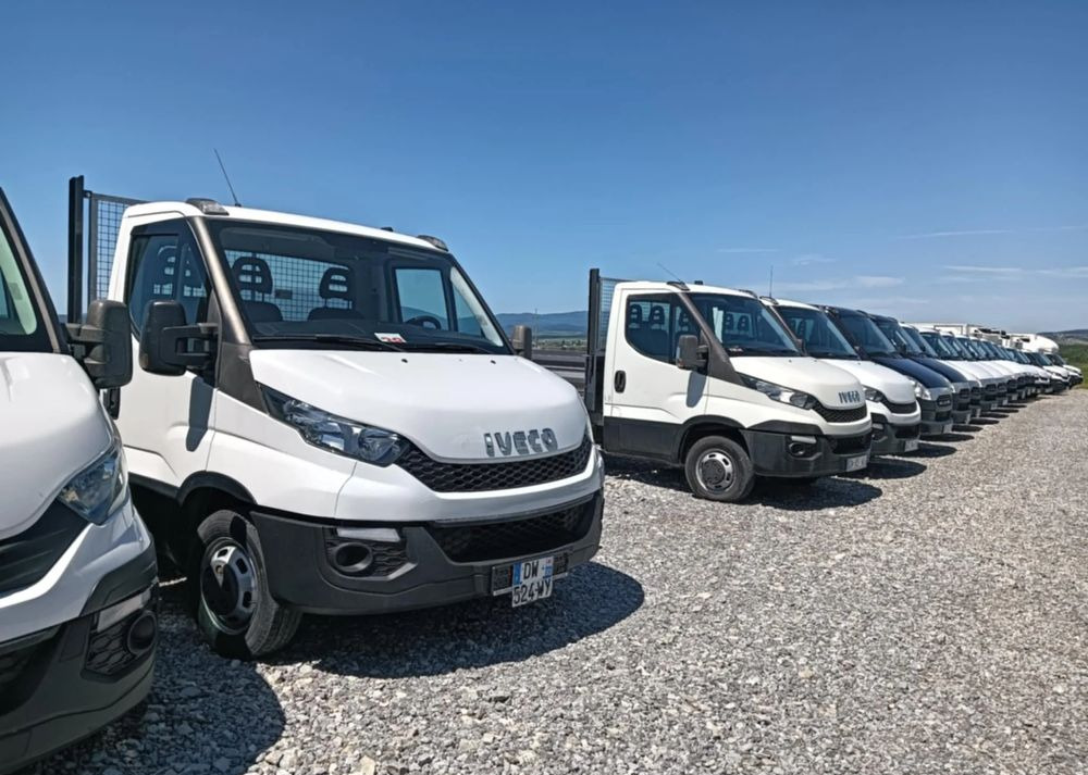 Iveco 35C13, 35C12, 35C14, 35C15 - شاحنة مُبرّدة للتوصيل: صورة 4 Iveco 35C13, 35C12, 35C14, 35C15 - شاحنة مُبرّدة للتوصيل: صورة 4