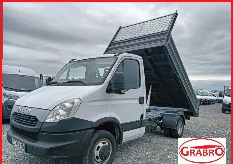 Iveco 35C13, 35C12, 35C15 - قلاب صغير: صورة 1 Iveco 35C13, 35C12, 35C15 - قلاب صغير: صورة 1
