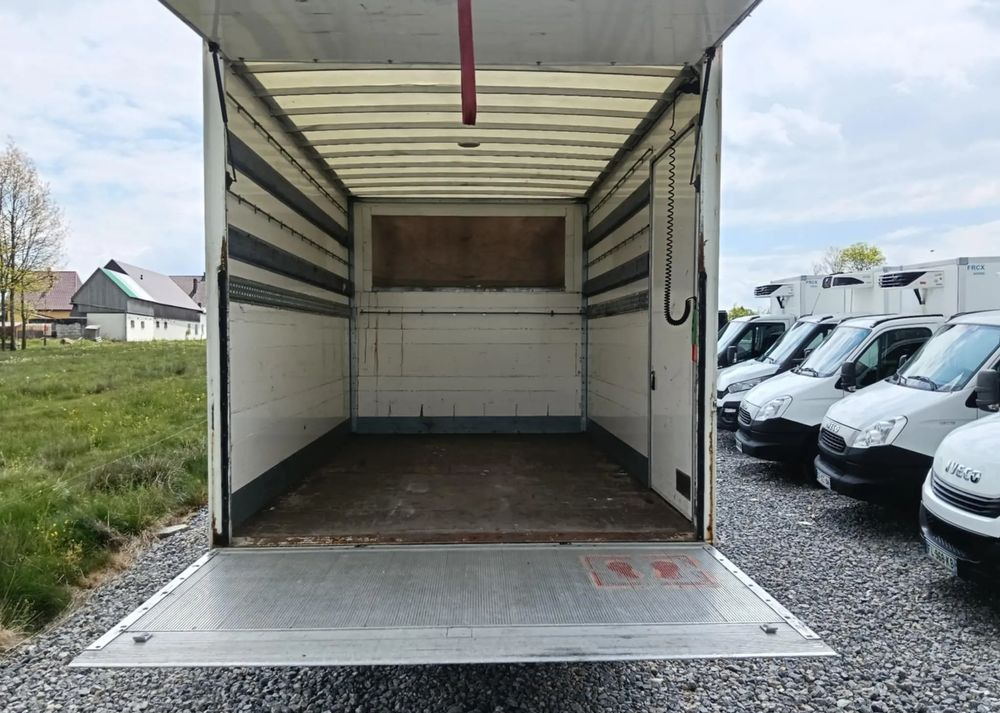 Iveco 35C18, 35C15, 35C13, 35C14, 70C18, 50C18 - شاحنة مغلقة الصندوق: صورة 4 Iveco 35C18, 35C15, 35C13, 35C14, 70C18, 50C18 - شاحنة مغلقة الصندوق: صورة 4