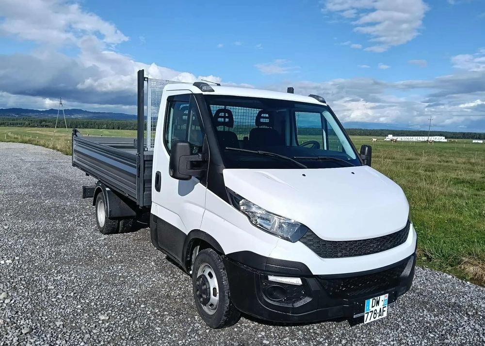 Iveco DAILY 35C13, 35C12, 35C14, 35C15 - قلاب صغير: صورة 2 Iveco DAILY 35C13, 35C12, 35C14, 35C15 - قلاب صغير: صورة 2