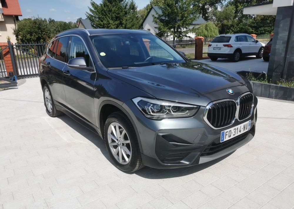 BMW X1 sDrive16d - سيارة ستيشن: صورة 1 BMW X1 sDrive16d - سيارة ستيشن: صورة 1