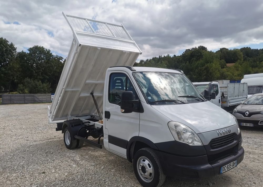Iveco Daily 35C11 Kiper wywrotka Hak Bliźniak sprowadzony 35C12 - قلاب صغير: صورة 3 Iveco Daily 35C11 Kiper wywrotka Hak Bliźniak sprowadzony 35C12 - قلاب صغير: صورة 3