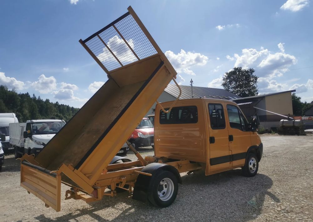 Iveco Daily 35C12 Brygadówka wywrotka Dubel hak kiper doka 35C13 - قلاب صغير: صورة 5 Iveco Daily 35C12 Brygadówka wywrotka Dubel hak kiper doka 35C13 - قلاب صغير: صورة 5
