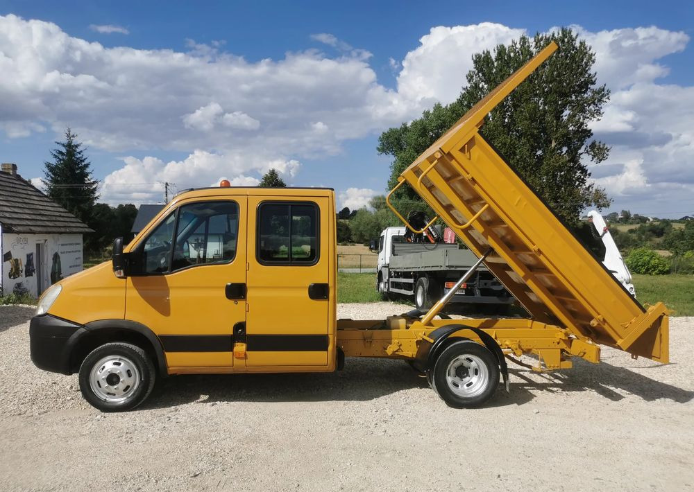 Iveco Daily 35C12 Brygadówka wywrotka Dubel hak kiper doka 35C13 - قلاب صغير: صورة 3 Iveco Daily 35C12 Brygadówka wywrotka Dubel hak kiper doka 35C13 - قلاب صغير: صورة 3