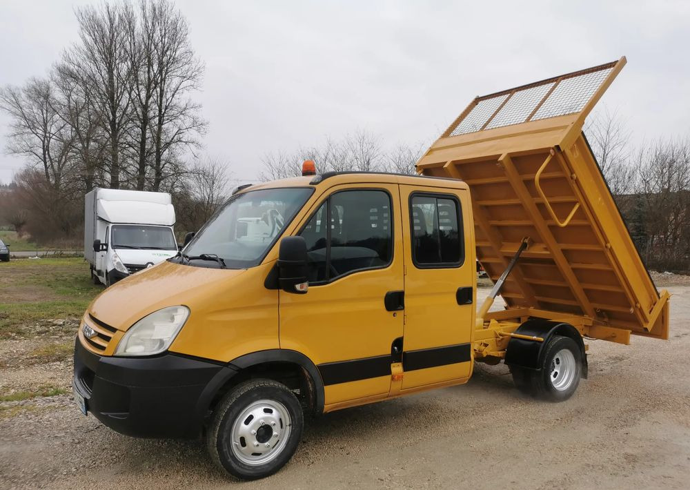 Iveco Daily 35C12 Brygadówka wywrotka Dubel hak kiper doka 35C13 - قلاب صغير: صورة 2 Iveco Daily 35C12 Brygadówka wywrotka Dubel hak kiper doka 35C13 - قلاب صغير: صورة 2