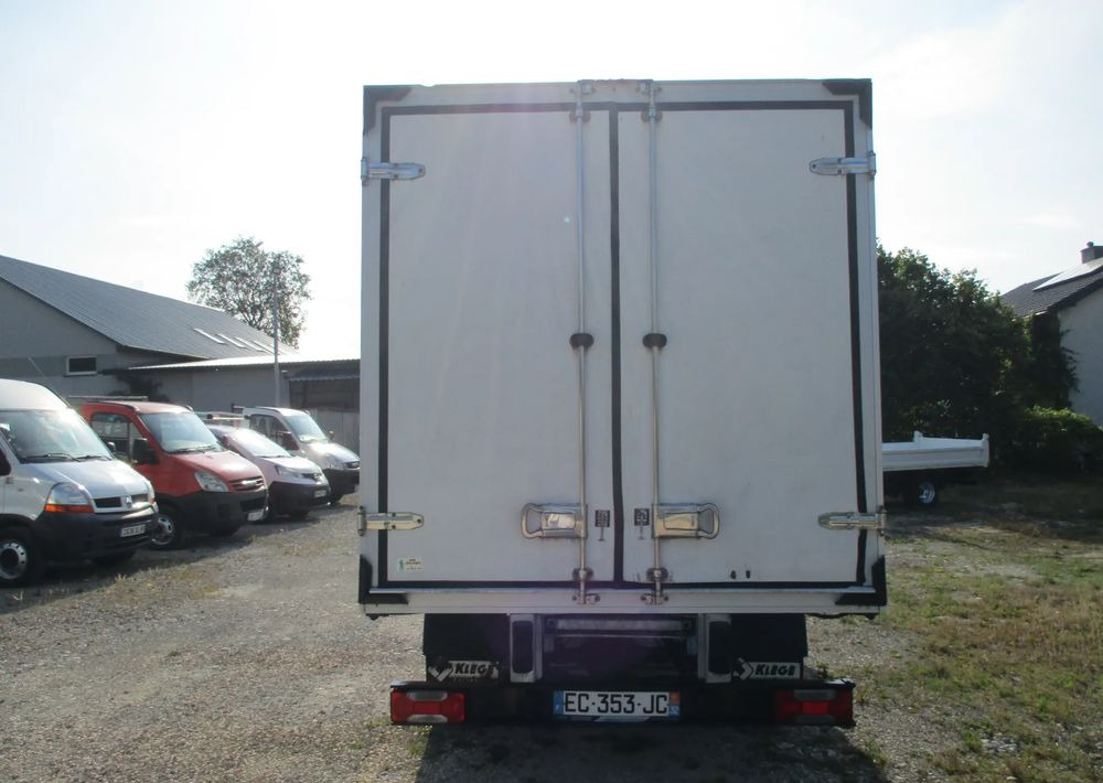 Iveco Daily 35C13 chłodnia Mroźnia na bliźniaku 35-130 Thermo King agregat - شاحنة مُبرّدة للتوصيل: صورة 5 Iveco Daily 35C13 chłodnia Mroźnia na bliźniaku 35-130 Thermo King agregat - شاحنة مُبرّدة للتوصيل: صورة 5