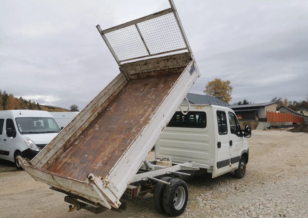 Iveco Daily 35C15 Brygadówka 3.0 - 150KM wywrotka Klimatyzacja Dubel hak kiper doka - قلاب صغير: صورة 3 Iveco Daily 35C15 Brygadówka 3.0 - 150KM wywrotka Klimatyzacja Dubel hak kiper doka - قلاب صغير: صورة 3