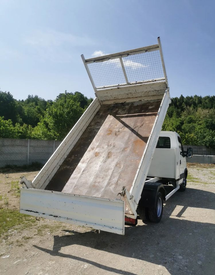 Iveco Daily 35C15 Kiper 3.0 - 150KM wywrotka Hak Bliźniak blokada mostu Klima - قلاب صغير: صورة 4 Iveco Daily 35C15 Kiper 3.0 - 150KM wywrotka Hak Bliźniak blokada mostu Klima - قلاب صغير: صورة 4