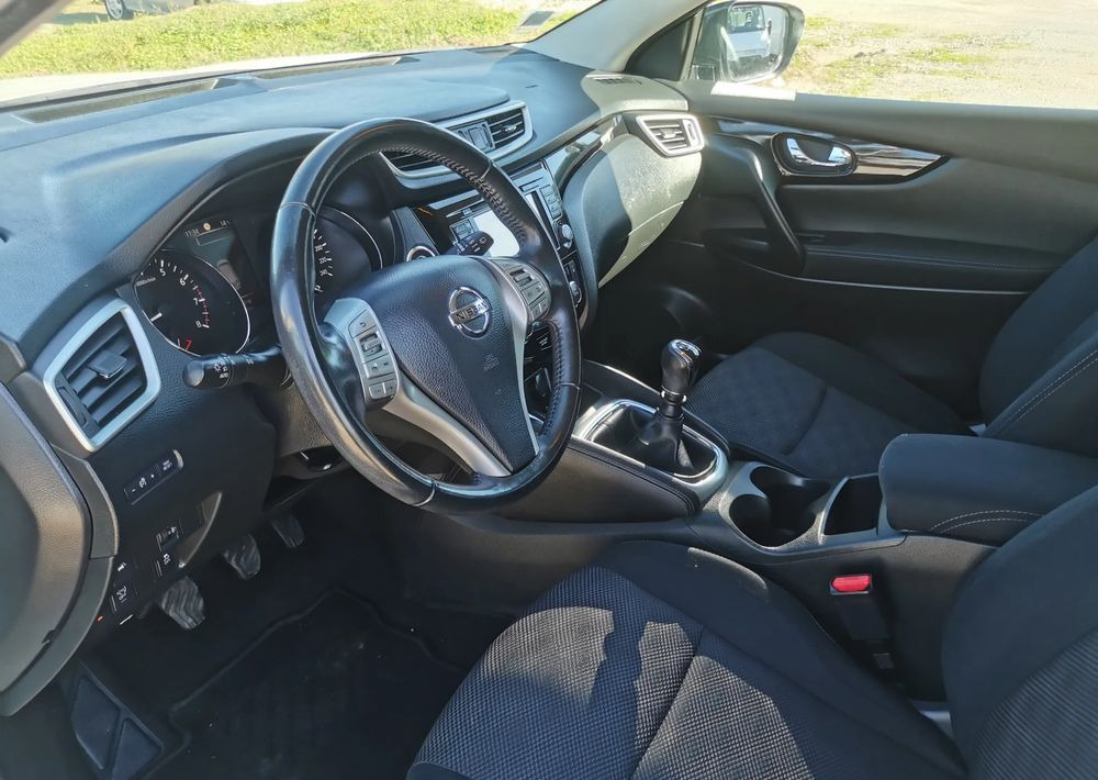 سيارة دفع رباعي Nissan Qashqai 1.2 DIG-T N-Connecta EU6: صورة 11