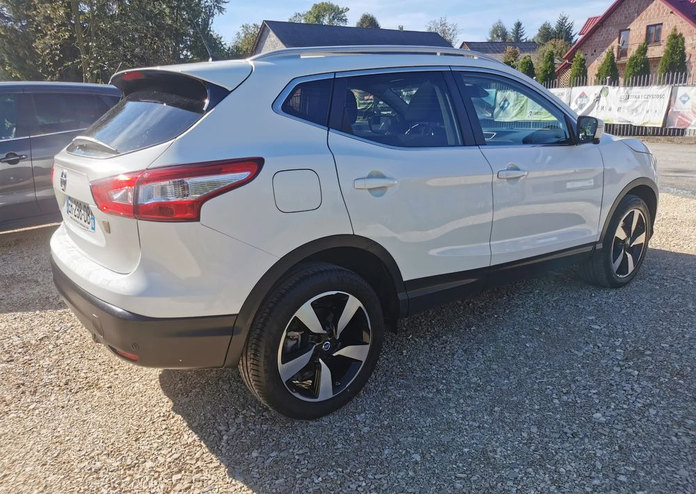 Nissan Qashqai 1.2 DIG-T N-Connecta EU6 - سيارة دفع رباعي: صورة 4 Nissan Qashqai 1.2 DIG-T N-Connecta EU6 - سيارة دفع رباعي: صورة 4