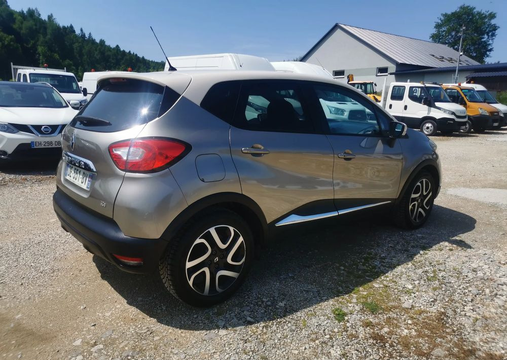 Renault Captur 0.9 Energy TCe Intens - سيارة دفع رباعي: صورة 4 Renault Captur 0.9 Energy TCe Intens - سيارة دفع رباعي: صورة 4