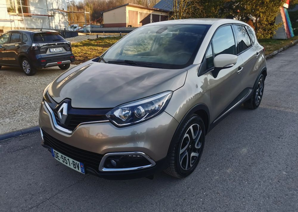 Renault Captur 0.9 Energy TCe Intens - سيارة دفع رباعي: صورة 3 Renault Captur 0.9 Energy TCe Intens - سيارة دفع رباعي: صورة 3